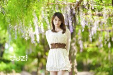 生如夏花-----------紫藤花下的美丽