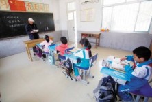 濟南袖珍小學僅4名學生 2名老師包攬10門課程