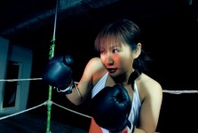 愛川杏里季 vs 佐野夏芽