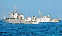 美驅逐艦進南海　向華示威