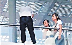 「一吻救命」少女現真身