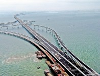 趕 7.1慶典前通車　為獻禮罔顧安全