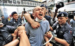 5萬人上街促選舉改革 大馬鎮壓示威拘 1667人