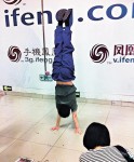 金牌吊環選手　淪落街頭行乞