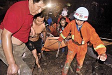 溫州雷擊高速列車 32死 171傷