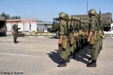 俄軍偽裝部隊裝備戰機導彈裝甲車等充氣高仿真模型