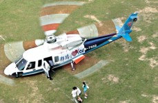 直升機示愛「空降哥」接走工廠妹