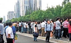 上海追撞事故　交通訊息混亂