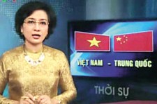 習近平到訪越南，小學生搖旗歡迎五星旗變六星