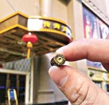 官員遭奚落　召特警掃場