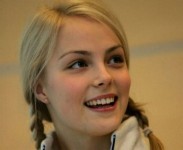 芬蘭花式滑冰美女Kiira Korpi