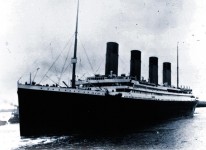 世紀海難 100年 鐵達尼證人性光輝與醜陋