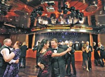 世紀海難 100年 鐵達尼證人性光輝與醜陋