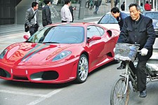 薄瓜瓜疑獲美保護 官員陪同離開寓所