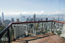東半山豪宅 有50億身家才準睇樓