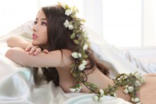 33D魔鬼身材一絲不掛秀出完美的人體寫真