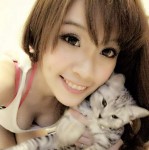 酒窩正妹倒瀉蘿奶