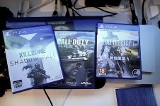 PS4 及 PS Vita 2000