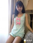 邻家小妹和矿泉水有的一拼