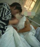 被狠妻翻閹 賤夫浴血街頭追打
