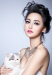 張歆藝“喵妝”來襲 變派對女王