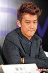 edison陳冠希 v.s  小豬羅志祥~!
