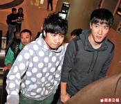驚見老友扮記者 劉翔運動場獨照基仔