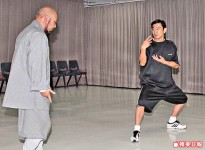 少林大師下山親授拳 華仔自爆出家 3日齋念經