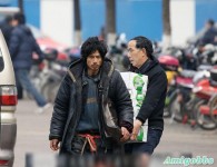 “究極華麗第一極品路人帥哥”--“潮人”乞丐走紅網絡