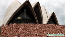 5200人聚集悉尼歌剧院前集体拍裸照(组图)