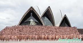 5200人裸體歌頌自由