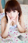 公仔般美女,仲要心口大、腳又長‏