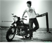 Rain.Giordano.夏裝桌布