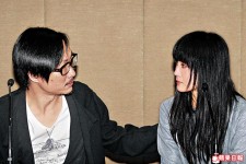 鄭中基、阿 Sa落淚宣佈離婚