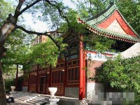 中国收费最高的十大高校