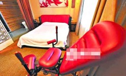 「情趣房」長期爆滿 學生佔客人一半