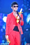黃曉明戴黑超奪最受歡迎男演員