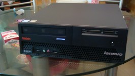 新買的Lenovo ThinkCentre A57 Slim E2220
