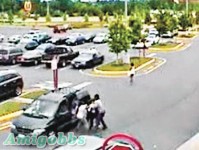少女當街被擄　途人懶理