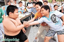 年僅 8歲　重 167磅小巨人力量更勝大人