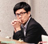鄭家富含淚退出民主黨