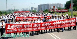 朝鲜10万军民在金日成广场举行反美集会(图)
