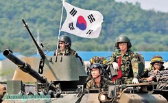 解放軍實彈演練撼美韓軍演