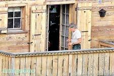 波蘭斯基獲釋　美追緝到底