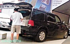 「林肯」夠大才夠裝 北京漢開百萬名車賣飯盒