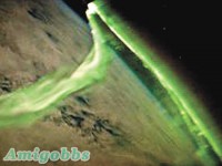太陽風暴衝擊地球