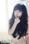 少女一絲不掛