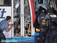 港殤—港旅團馬尼拉遭脅持　槍手掃射　八死七傷