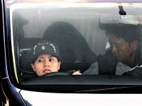 中國警告立即放人放船