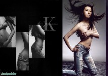 半祼model展現驕人身材‏